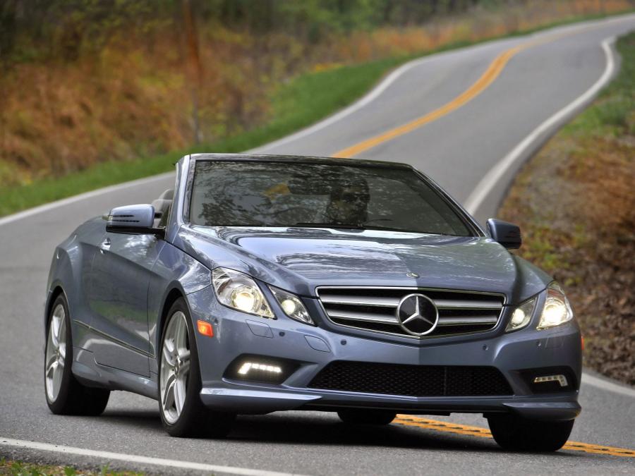  Mercedes-Benz E550 Cabriolet 2010 года  (фото 9 из 21)